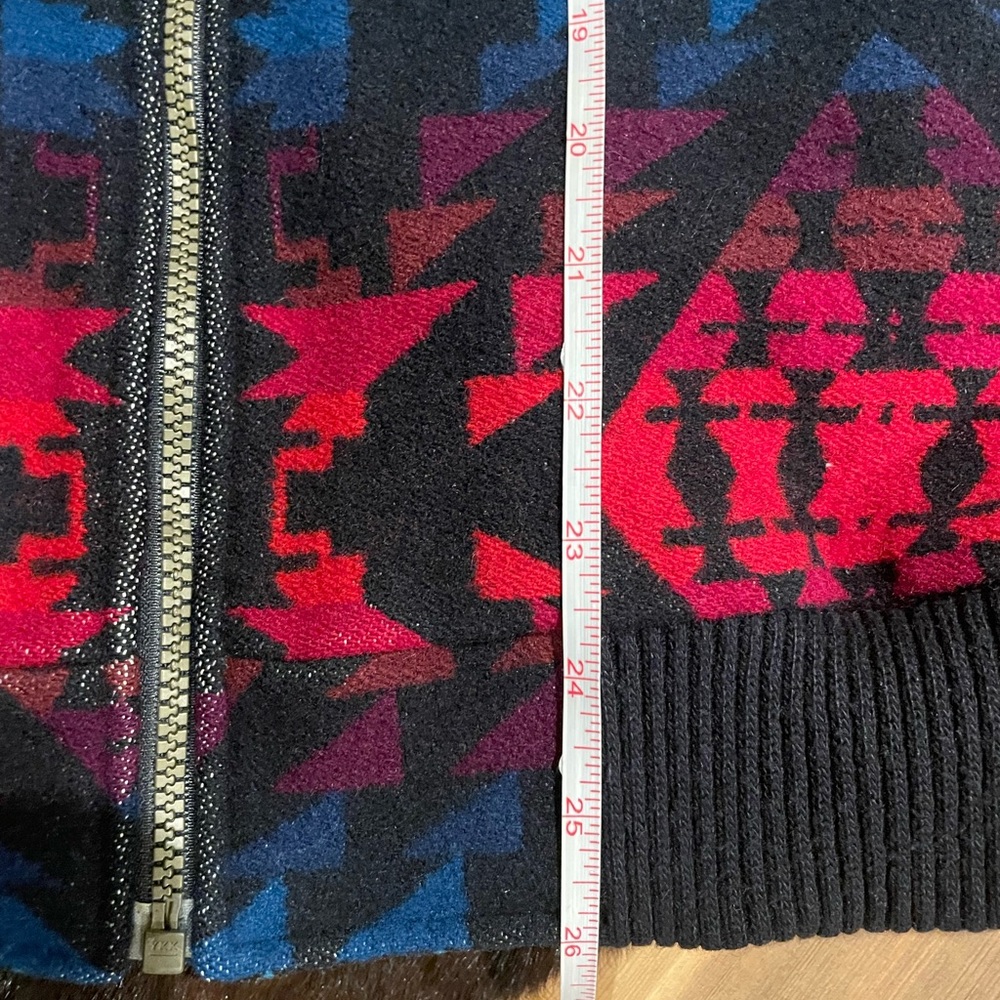 Pendleton Black and Red Jacket - Picture 15 of 16